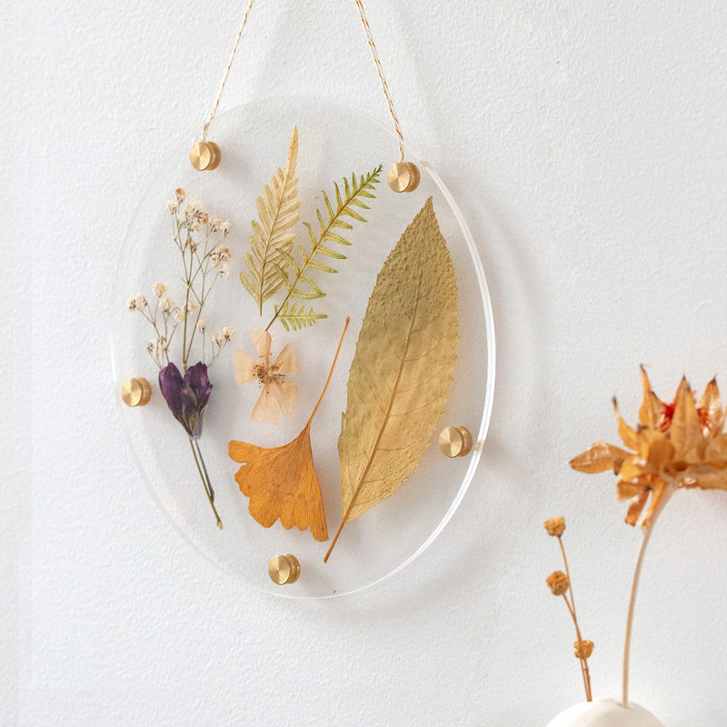 Circular Keepsake Frame